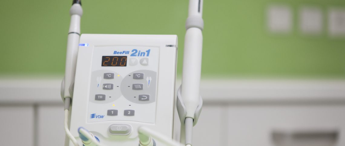 Moderní přístroj na plnění kořenových kanálků BEEFILL
